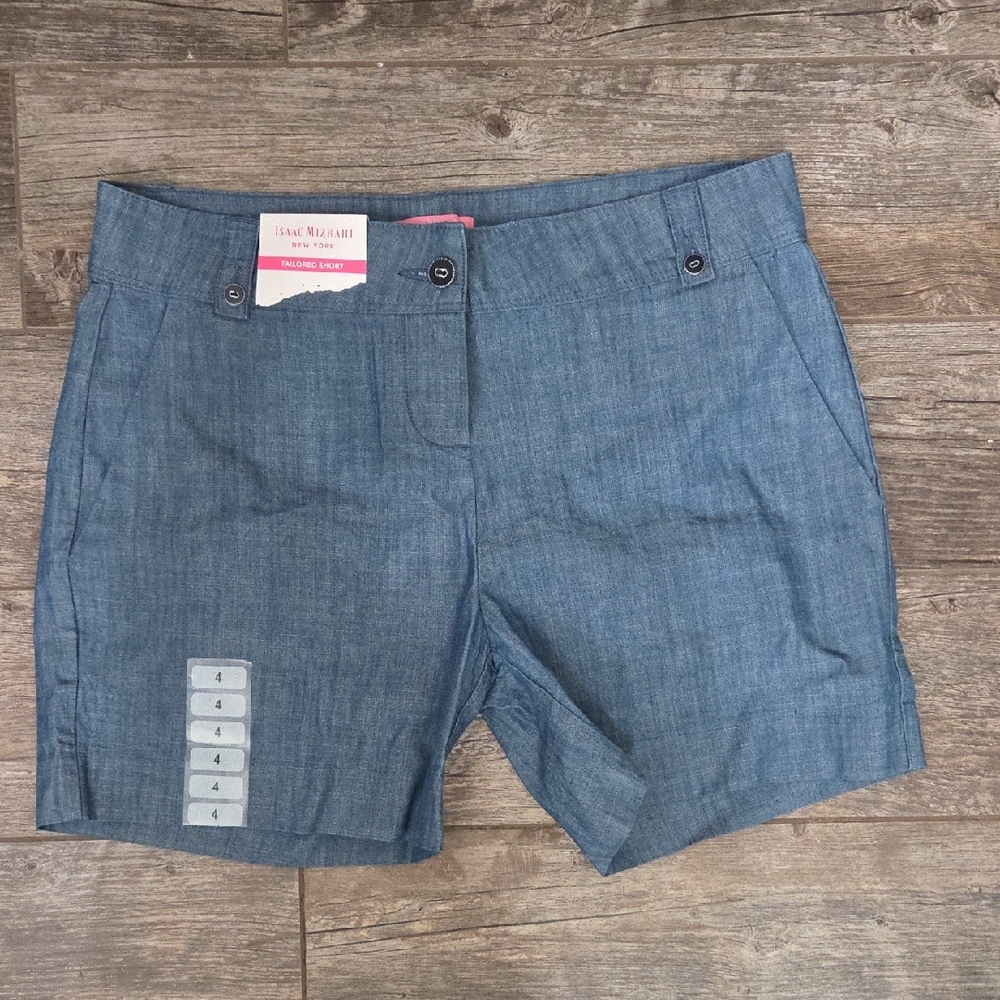 NWT Isaac Mizrahi Classic Blue Shorts